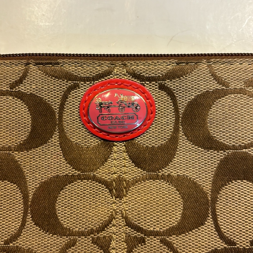 Coach small wristlet tan and dark pink also pink interior - Picture 2 of 7